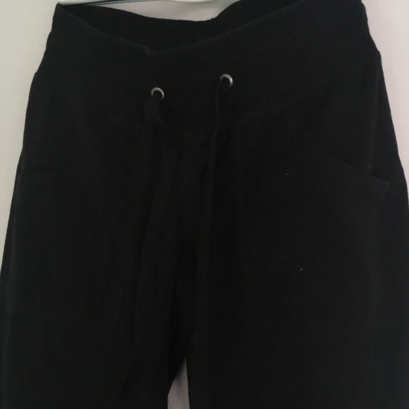 3/25!!!⭐️ Black Sweatpants - Picture 2 of 3